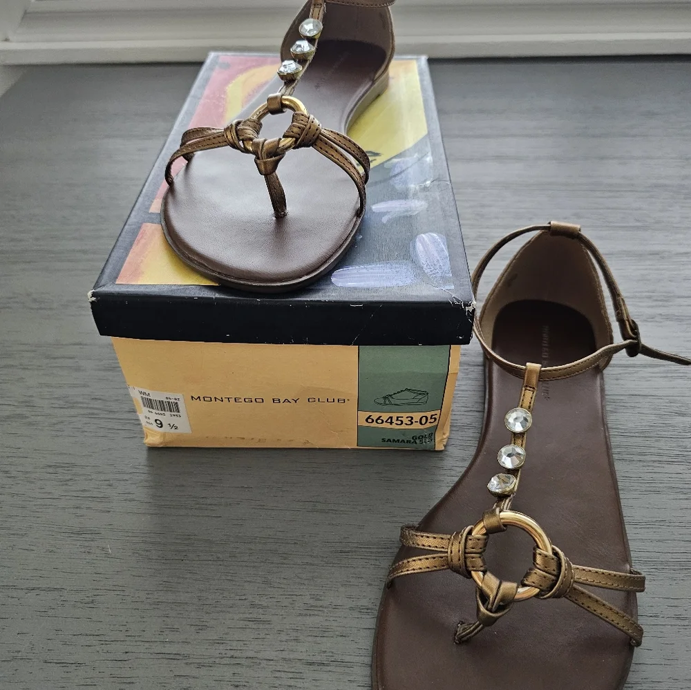 Montego Bay Club Sandals - Picture 2 of 5